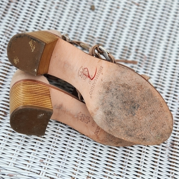 Bernardo tassel block heel‎ sandals - Picture 12 of 12